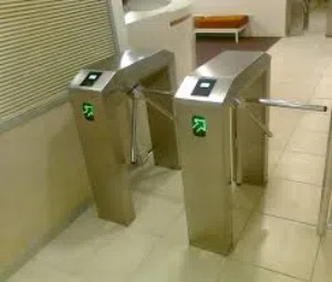 صيانة وتصليح واصلاح وتركيب بوابة دخول وخروج الأفراد Turnstile