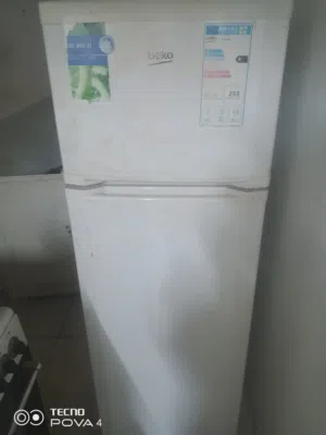 ثلاجه للبيع