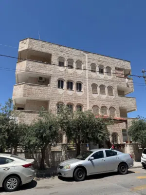 شقة للبيع في الجبيهة