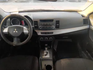 Used Mitsubishi Grandis in Southern Governorate