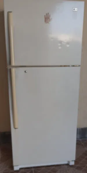ثلاجة مستعملة