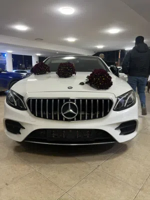 مرسيديس E200