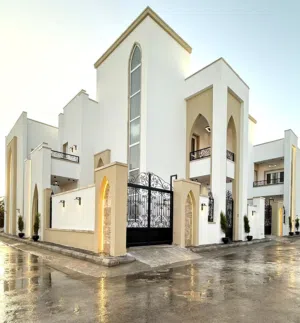 400 m2 More than 6 bedrooms Villa for Sale in Tripoli Ain Zara
