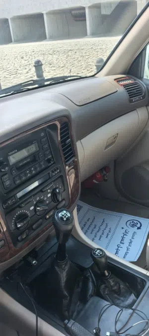 لاندكروزر ستيشن v8