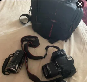 كاميرا تصوير فوتوغرافي وكاميرا تصوير فيديو