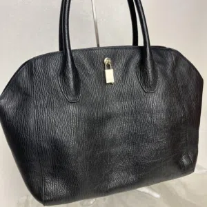 شنتة نوع furla جديده للبيع