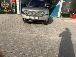 Used Land Rover HSE V8 in Ras Al Khaimah