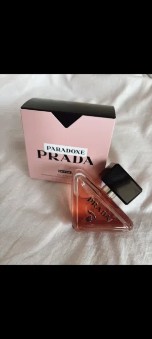 عطر نسائي رادا الفرنسي Prada Paradoxe Intense