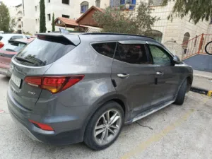 جيب هونداي سانتافيه 7 ركاب بوضع الشركة