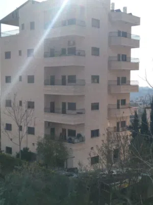 شقة للبيع في شارع الجبل