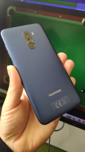 Xiaomi Pocophone F1 128 GB in Hebron