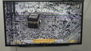 شاشه سونى 42 بوصه بها عيب ظاهر بالصورة اقرا الوصف من فضلك