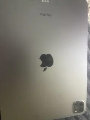 Apple iPad 128 GB in Amman