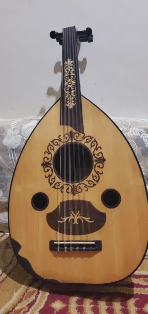 عود مصري كهربائيّ
