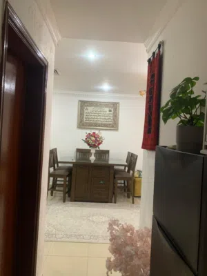 طاولة سفرة من صفاة هوم