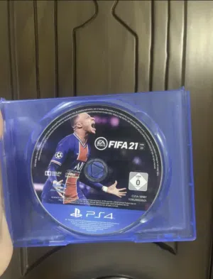 Fifa 21 يوجد بها لغه عربيه