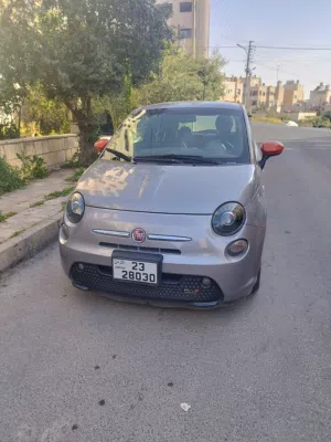 فيات 500e 2015 كهربائية مستعملة بديع بجاهزية عالية مع تأمين إلزامي