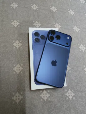 Iphone 17 Pro max 256GB Battery health: 100% 8 month warranty remaining