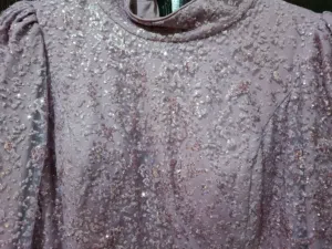 بدله كشمير   شك وتقيله مع رده من الخصر وشاحط خفيف