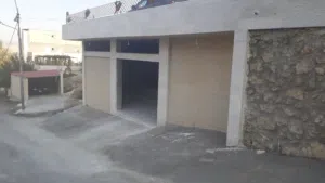 مخزن للايجار بالسلط