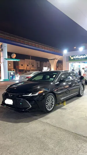 Used Toyota Avalon in Dammam