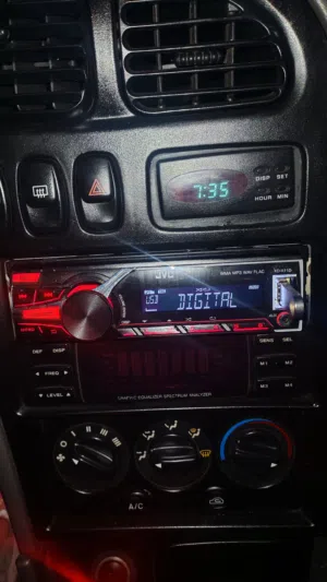 مسجل jvc شبه جديد