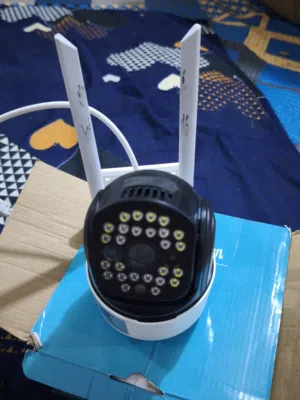 كاميرا مراقبة 4G PTZ مع شريحة SIM ورؤية ليلية وتحكم بالموبايل