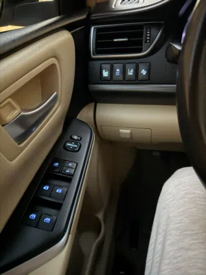 2017 Toyota Camry XLE Hybrid