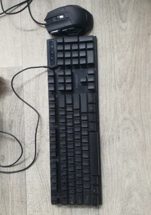 للبيع طقم ماوس + كيبورد قيمنق