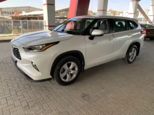 للبيع تويوتا هايلاندر 2022