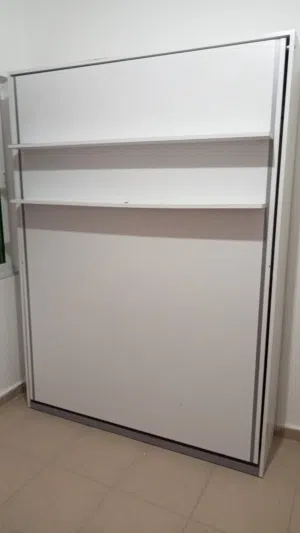 سرير جداري للبيع