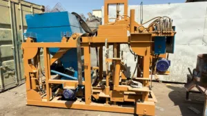 Concrete block machine construction machine