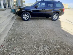 جيب شروكي 2001