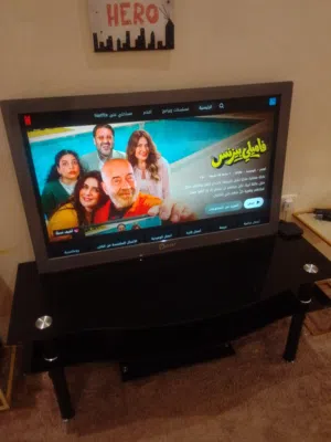 للبيع شاشه مقاس42