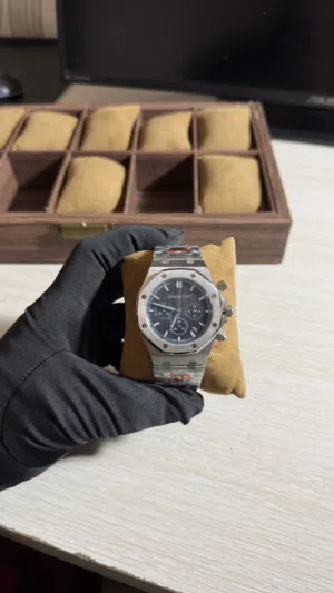 ساعات اوديمار كوبي ماستر اوتماتيك وباتيك فليب