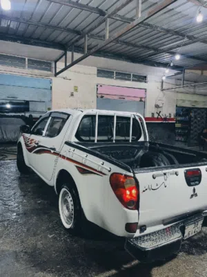 متسوبيشي ال200