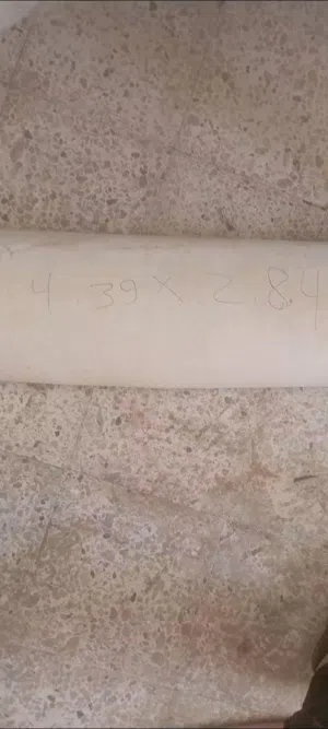 متوفر باركي مستعمل نطيف مقاسه 2.84 × 4.39 المكان طرابلس