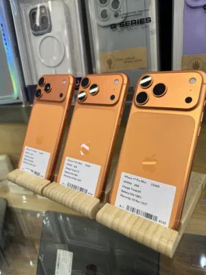 iPhone 17 Pro Max 256GB Orange استخدام خفيف جداً