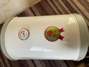 كيزر كهرباء ماركة روز سعة 30 لتر، صناعة أردنية