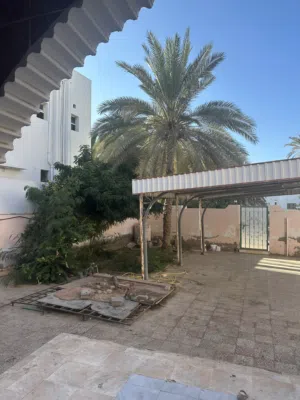150 m2 3 Bedrooms Townhouse for Sale in Muscat Al-Hail