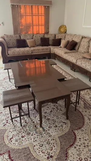 طاولات ومغسلة