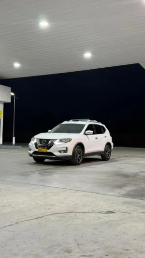 Used Nissan Rogue in Al Batinah