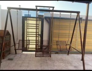 مرجوحة نظيفة جدا