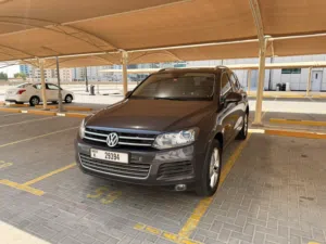 طوارق 2012 بحالة جيدة جدا تشيكات وكالة كامل