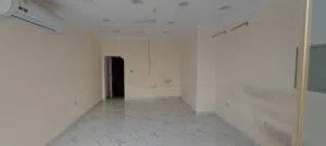 للايجار محل تجاري بالوكرة أسفل عمارة لجميع الأنشطه