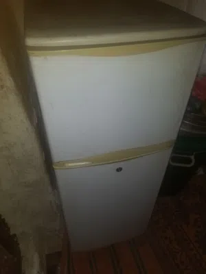 ثلاجه للبيع