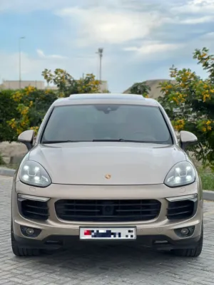 PORSCHE CAYENNE S 2015 GOLD