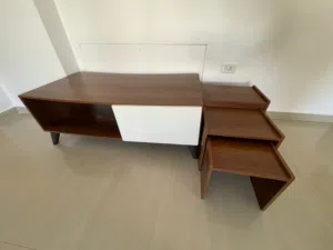 طاولة معيشة كبيرة مع 3 طاولات صغيرة للبيع