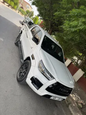 Used Toyota Hilux in Amman