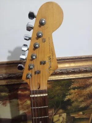 fender electric guitar with 15 watts amplifier